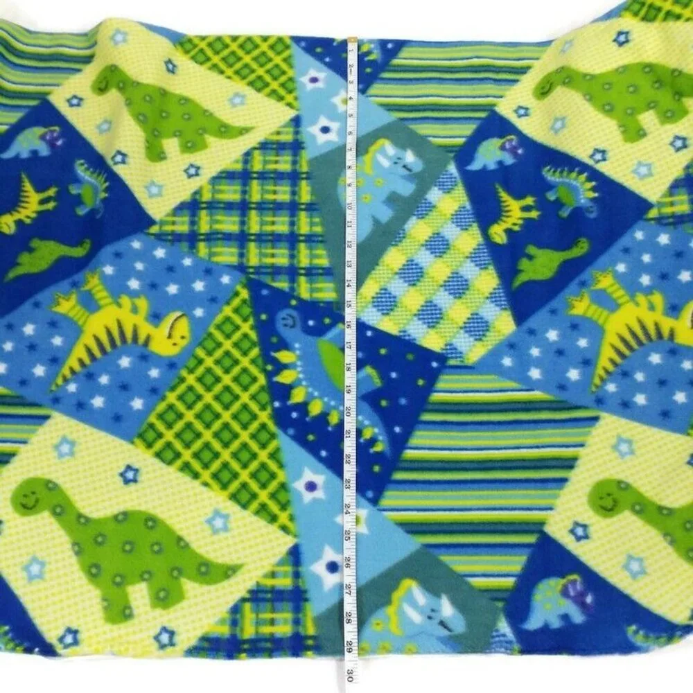 Multicolor Dinosaur Patchwork Print Polyester Fleece Fabric 71x58 Craft Blanket